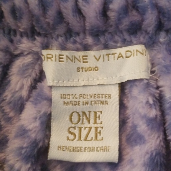 Robe - Picture 4 of 5